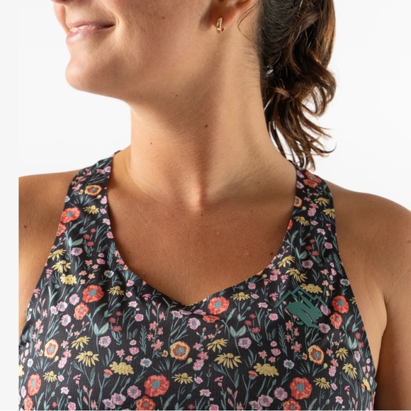 Run Rabbit - Floral Patterned Tank Top - Medium - Picture 6 of 10